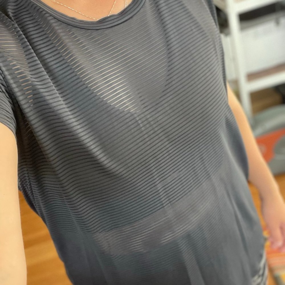 Dola Tee-Curvy